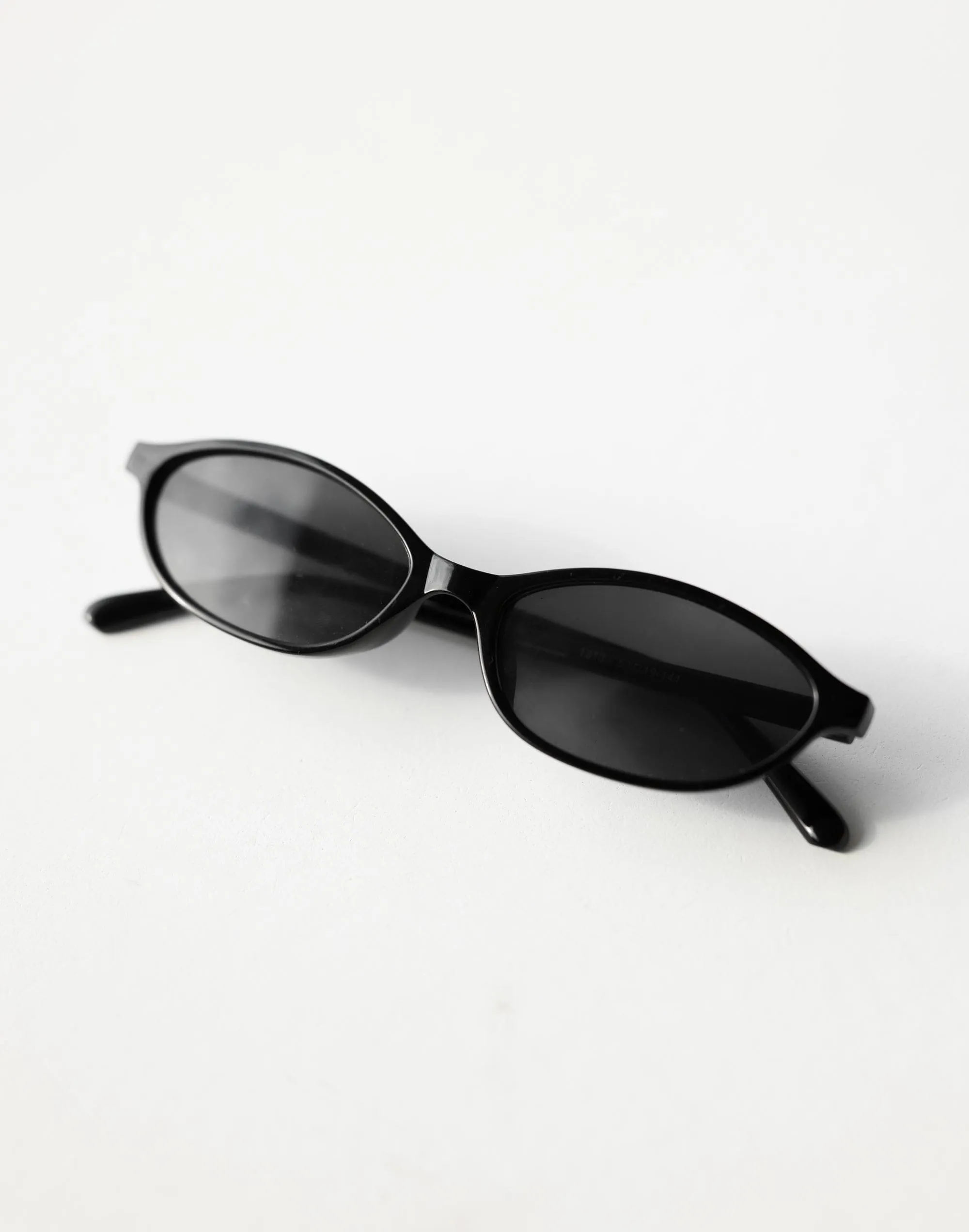 Anika Sunglasses (Black)