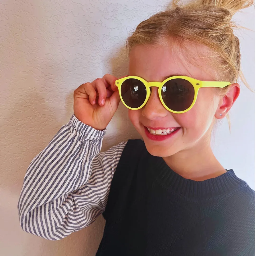 Yellow modern round kids sunglasses